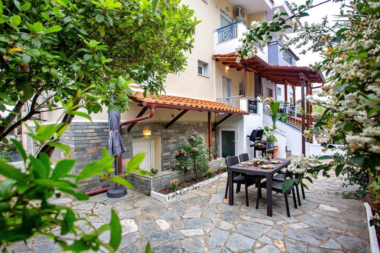 Endless Blue Sunshine Villa ปาเลออน ซิฟลิคิออน ภายนอก รูปภาพ