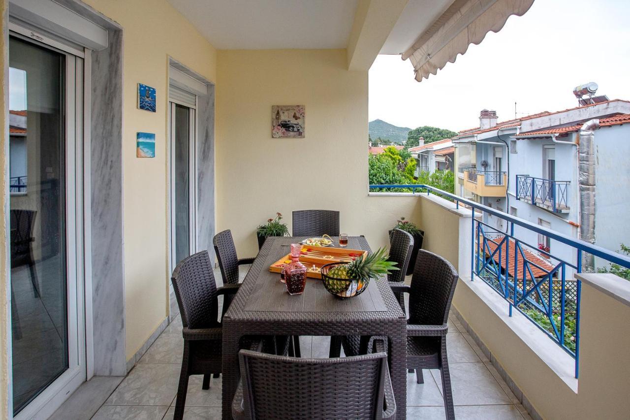 Endless Blue Sunshine Villa ปาเลออน ซิฟลิคิออน ภายนอก รูปภาพ