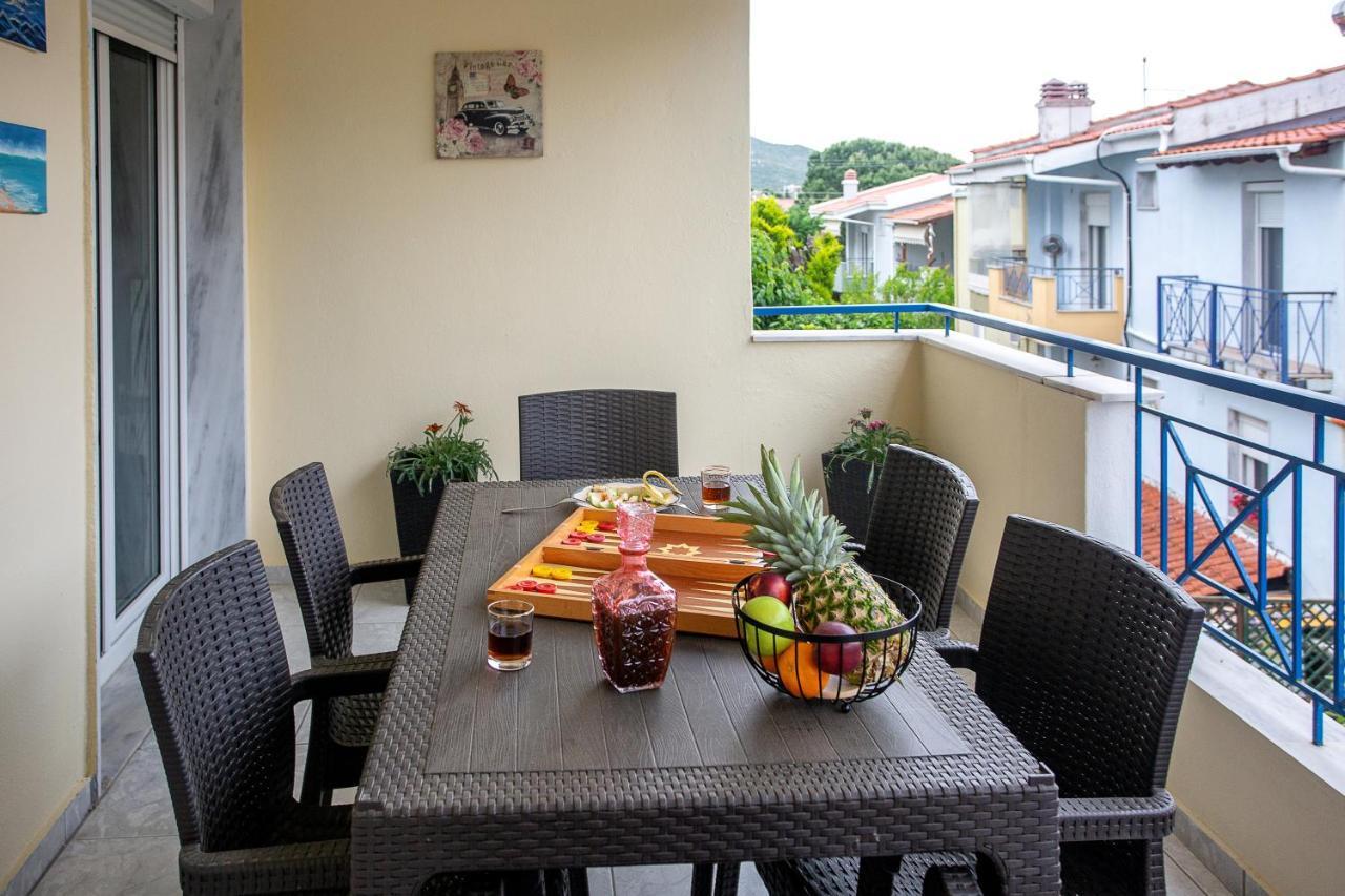 Endless Blue Sunshine Villa ปาเลออน ซิฟลิคิออน ภายนอก รูปภาพ