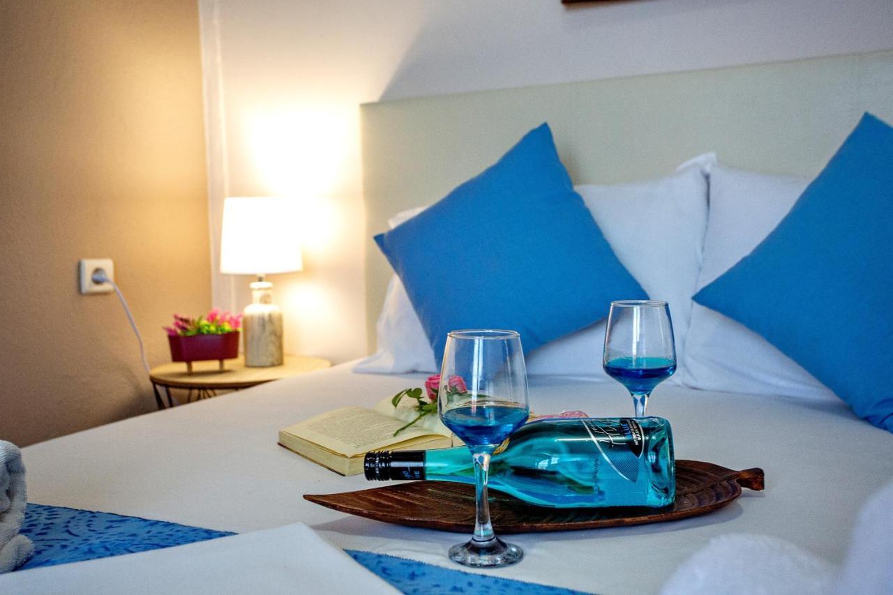 Endless Blue Sunshine Villa ปาเลออน ซิฟลิคิออน ภายนอก รูปภาพ