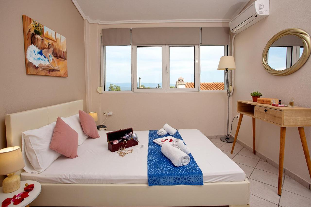 Endless Blue Sunshine Villa ปาเลออน ซิฟลิคิออน ภายนอก รูปภาพ