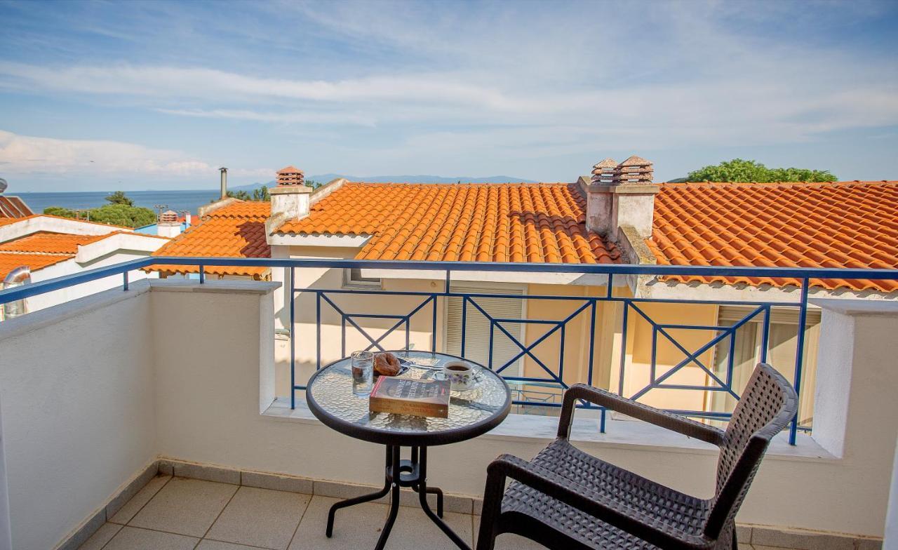Endless Blue Sunshine Villa ปาเลออน ซิฟลิคิออน ภายนอก รูปภาพ